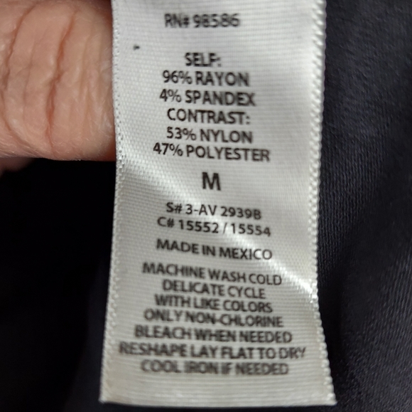 NWT Ava James Balloon Sleeve Top Size Medium Black - Picture 8 of 10